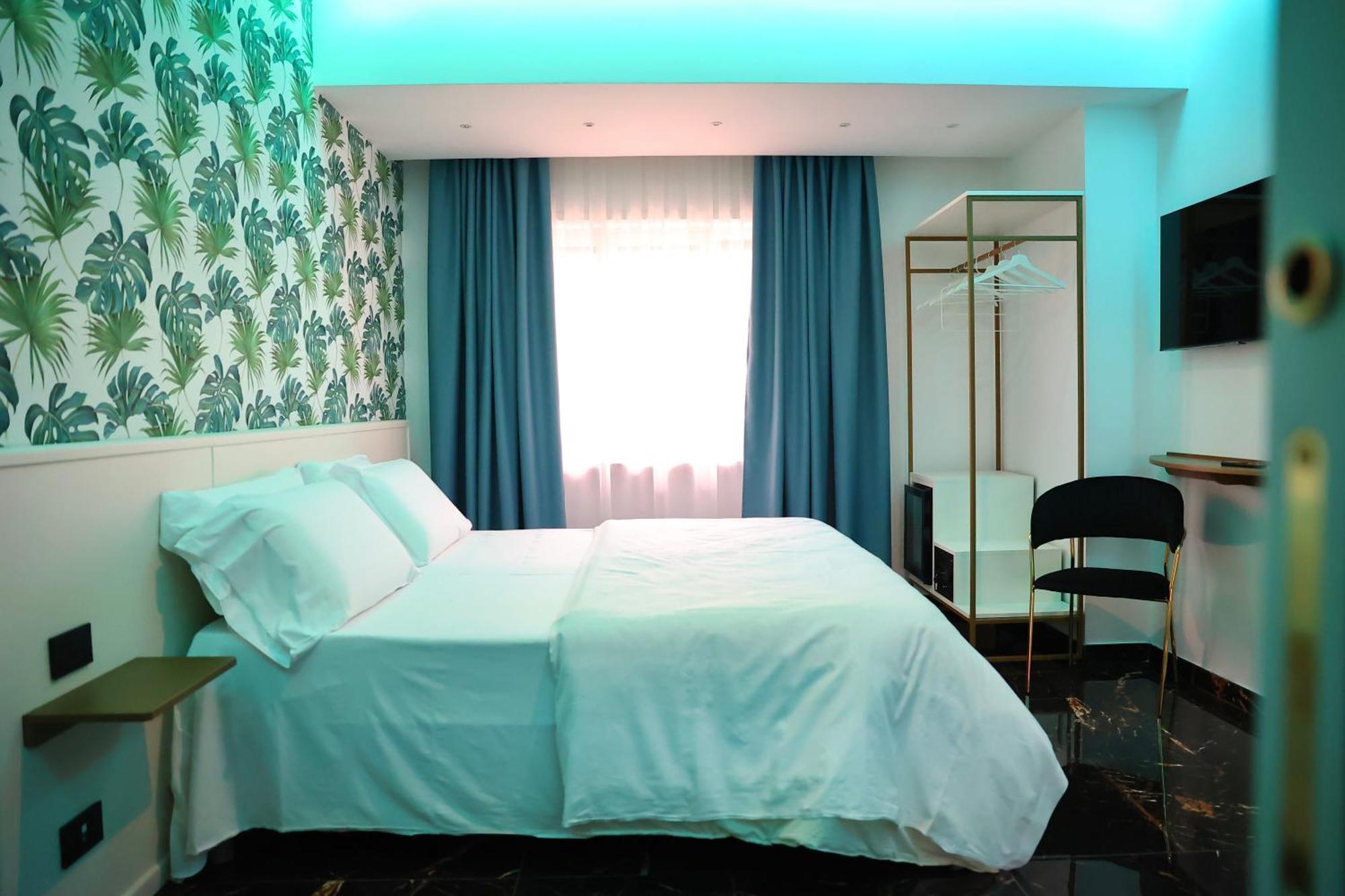 Hotel Max Aversa Eksteriør bilde