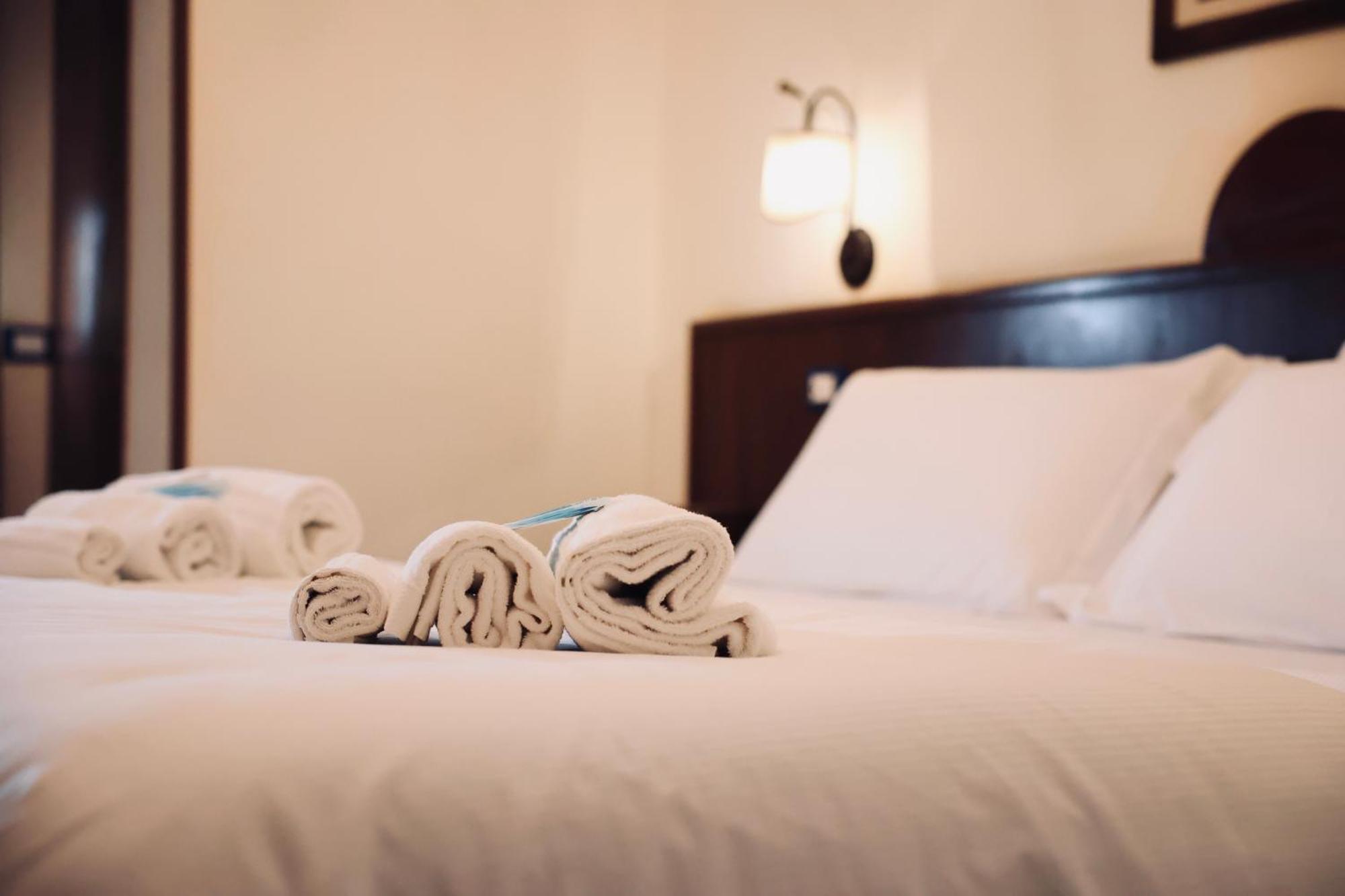 Hotel Max Aversa Eksteriør bilde